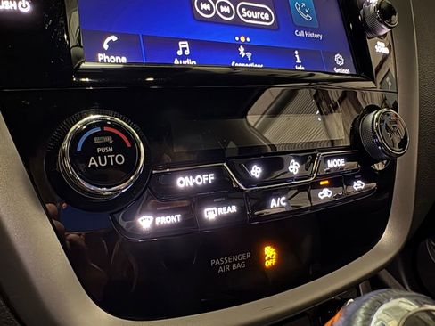 Used 2024 Nissan Murano SV w/ SV Midnight Edition Package image 31