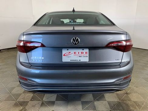 Used 2024 Volkswagen Jetta SE w/ Panoramic Sunroof Package FWD image 13