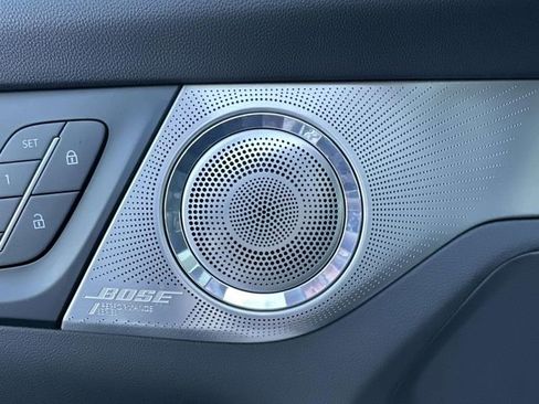 Used 2025 Buick Enclave Avenir w/ Super Cruise Package image 19