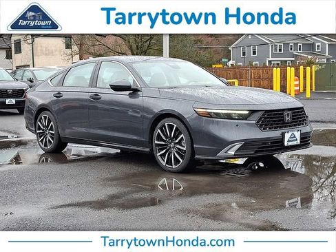 Certified 2023 Honda Accord Touring image 1