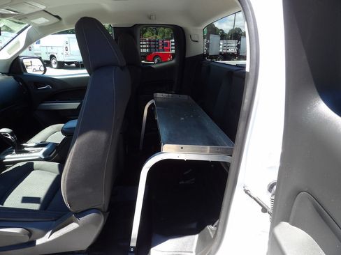Used 2022 Chevrolet Colorado LT w/ Fleet Safety Package RWD image 28