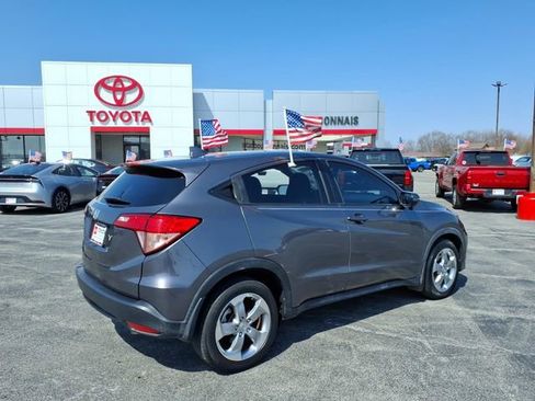 Used 2016 Honda HR-V EX image 3