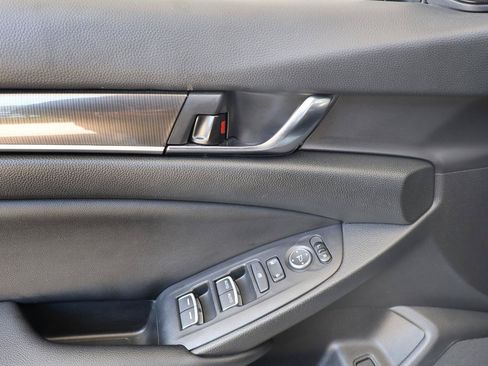 Used 2022 Honda Accord Sport image 35