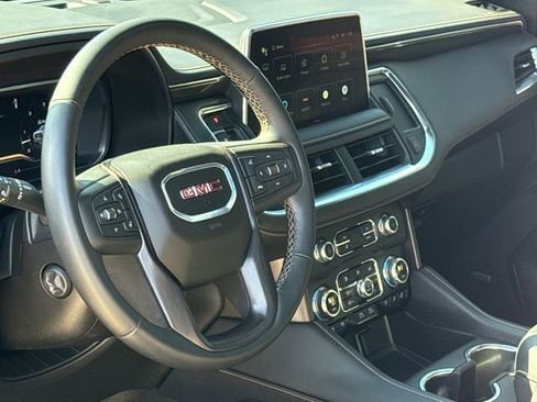 Used 2024 GMC Yukon AT4 w/ AT4 Premium Package AWD/4WD image 18