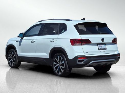 Used 2023 Volkswagen Taos SE FWD image 7