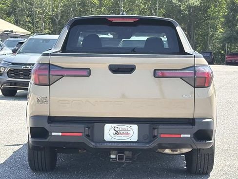 Used 2023 Hyundai Santa Cruz SE w/ Tow & Go Package AWD/4WD image 11