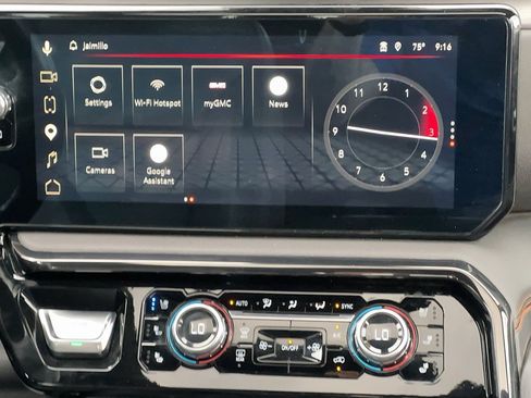 Certified 2022 GMC Sierra 1500 AT4 w/ AT4 Preferred Package AWD/4WD image 15