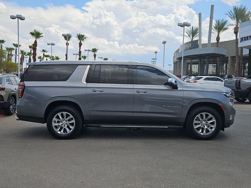 Certified 2021 Chevrolet Suburban Premier w/ Premium Package RWD image 6