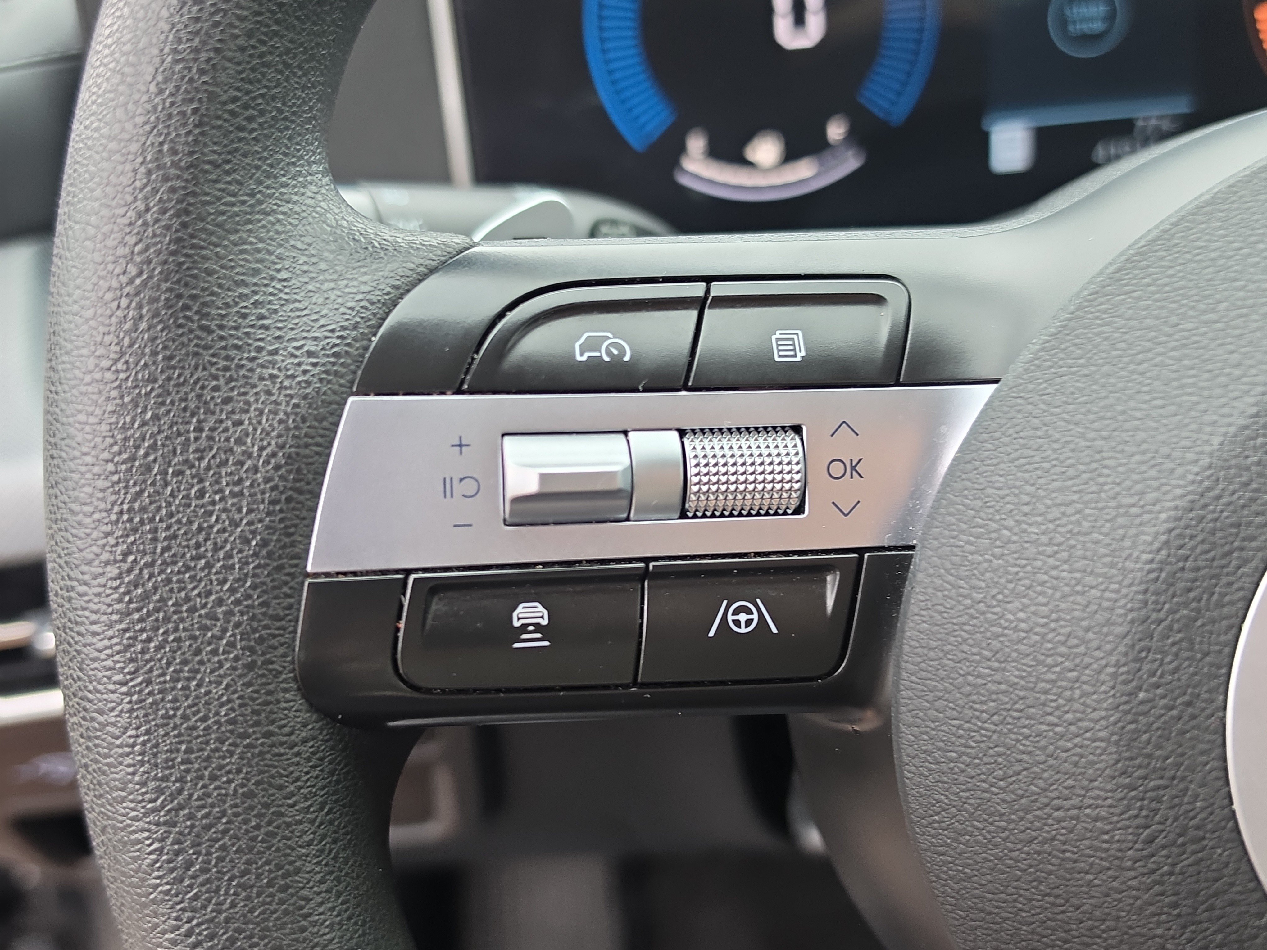 Used 2025 Hyundai Sonata SEL FWD image 29