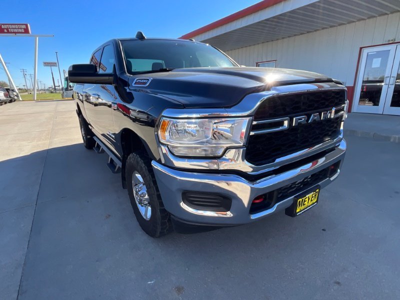 Used 2022 RAM 2500 Tradesman AWD/4WD image 2