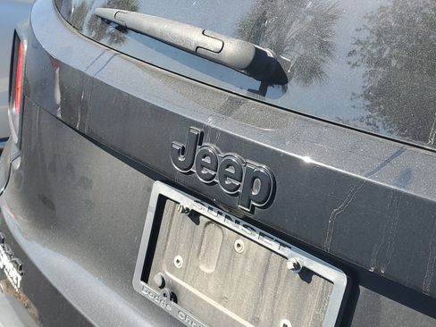 Used 2020 Jeep Renegade Sport AWD/4WD image 9