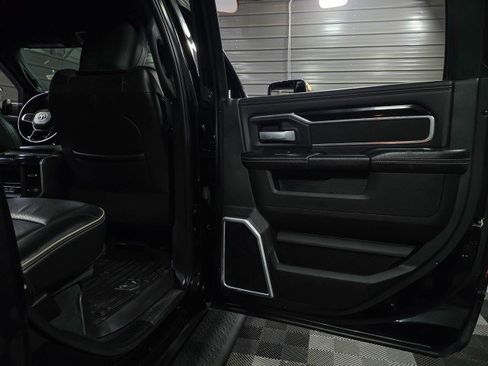 Used 2020 RAM 3500 Laramie image 39