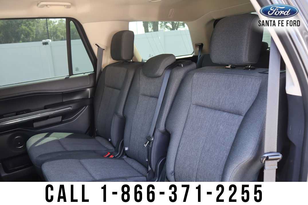 Used 2024 Ford Expedition XLT AWD/4WD image 17