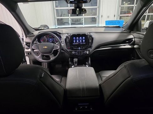 Used 2023 Chevrolet Traverse LT w/ LPO, Floor Liner Package image 45
