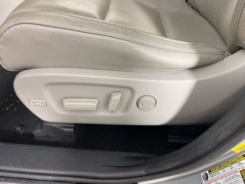 Used 2018 Toyota Highlander Limited Platinum image 27