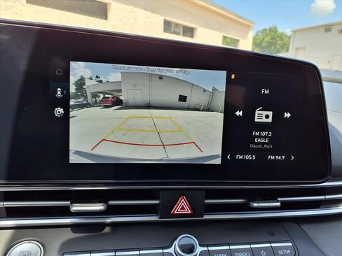 Used 2024 Hyundai Elantra SEL FWD image 22
