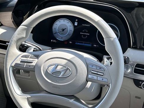 Used 2024 Hyundai Palisade Limited image 14