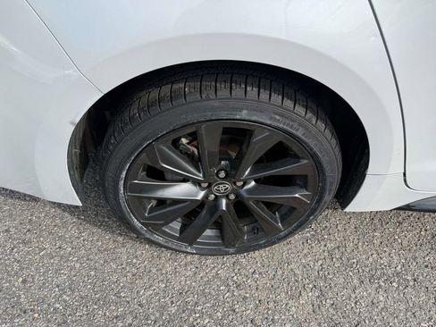 Certified 2025 Toyota Corolla SE w/ Convenience Package image 9