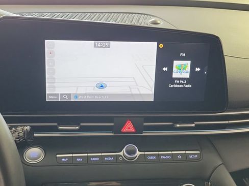 Used 2024 Hyundai Elantra SEL FWD image 29