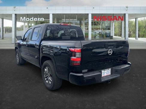 Used 2025 Nissan Frontier SV w/ SV Convenience Package image 3