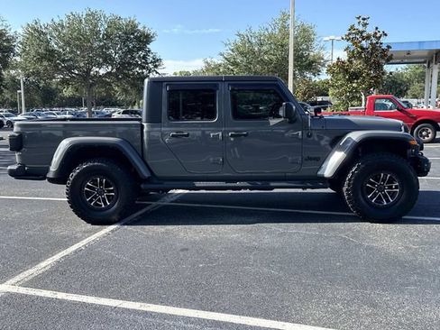 Used 2020 Jeep Gladiator Sport w/ Quick Order Package 24S AWD/4WD image 3