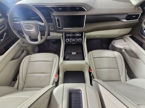 Used 2023 GMC Yukon XL Denali image 21