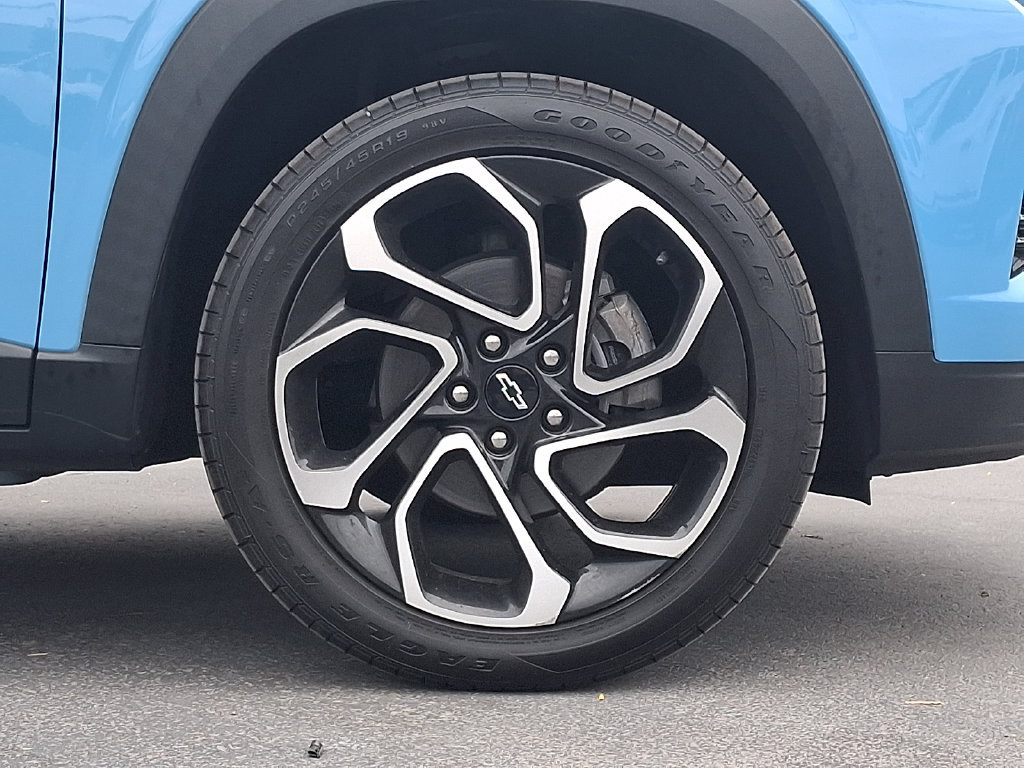 Used 2024 Chevrolet Trax RS w/ Driver Confidence Package FWD image 8
