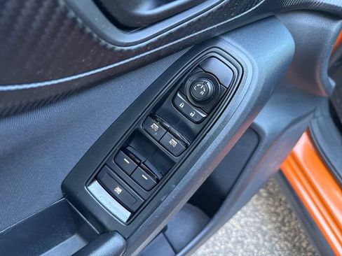 Used 2018 Subaru Crosstrek 2.0i Premium AWD/4WD image 14