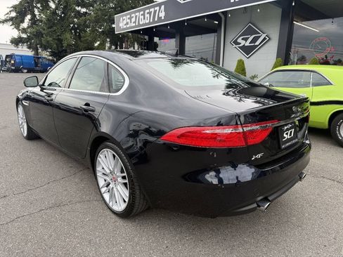 Used 2016 Jaguar XF Prestige RWD image 3