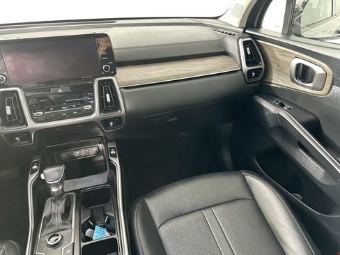 Used 2023 Kia Sorento S w/ Panoramic Sunroof Package AWD/4WD image 28