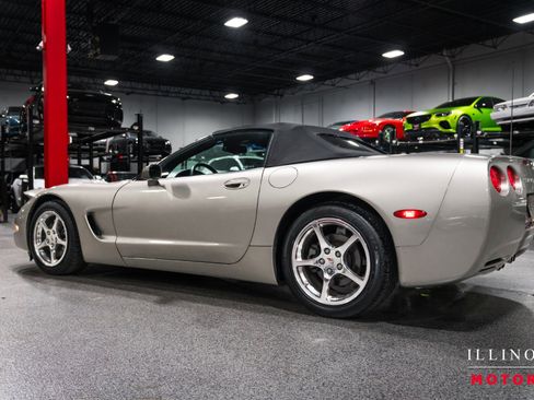 Used 2002 Chevrolet Corvette Convertible w/ Preferred Equipment Group2 image 29