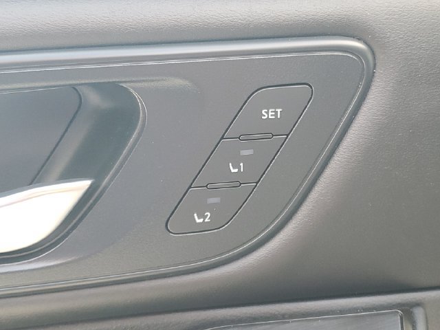 Certified 2025 Nissan Rogue SL w/ SL Premium Package FWD image 29