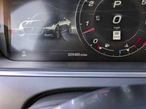 Used 2022 Jaguar F-TYPE R image 25