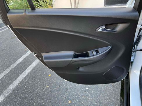 Used 2019 Chevrolet Volt LT FWD image 77