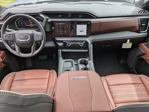 New 2026 GMC Sierra 2500 Denali Ultimate w/ Max Trailering Package image 15