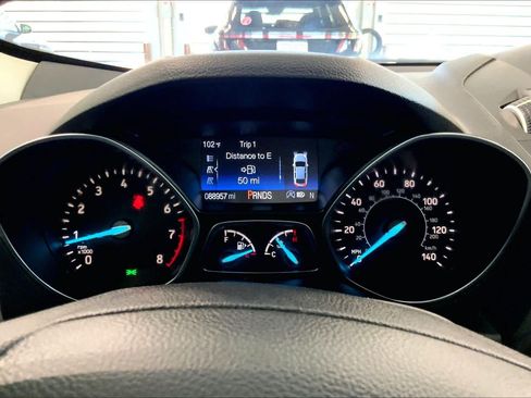 Used 2019 Ford Escape SE FWD image 26