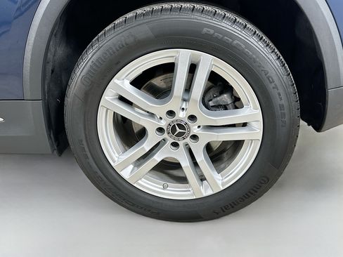Certified 2023 Mercedes-Benz GLA 250 4MATIC image 37