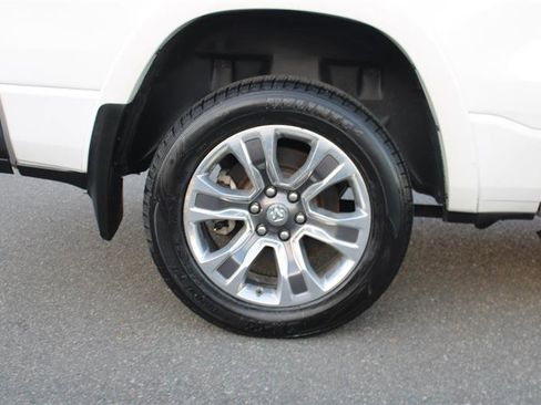 Used 2019 RAM 1500 Limited image 9