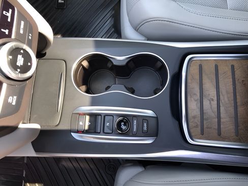 Used 2020 Acura MDX SH-AWD w/ Technology Package image 18