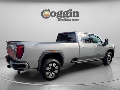 New 2026 GMC Sierra 3500 Denali w/ Denali Reserve Package image 12