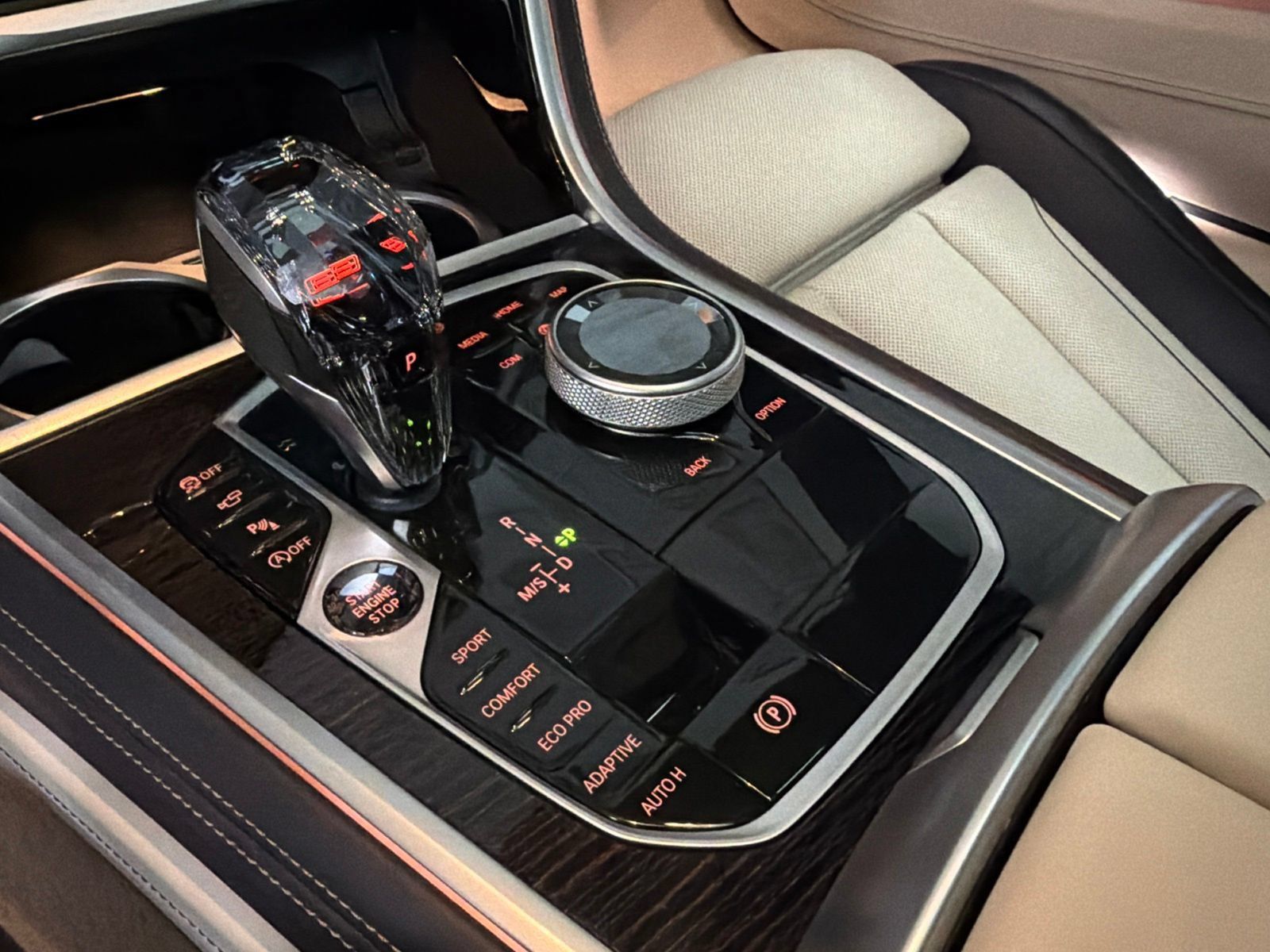 Used 2025 BMW 840i xDrive AWD/4WD image 33