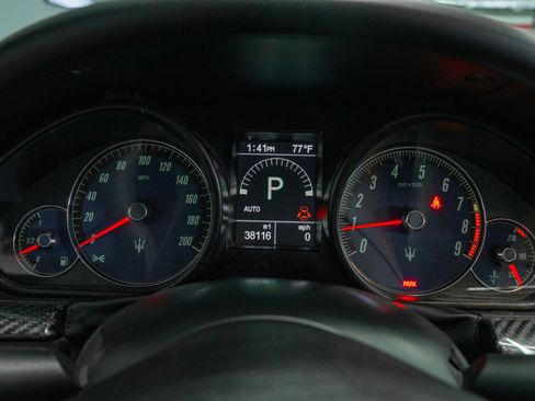 Used 2016 Maserati GranTurismo Sport RWD image 25