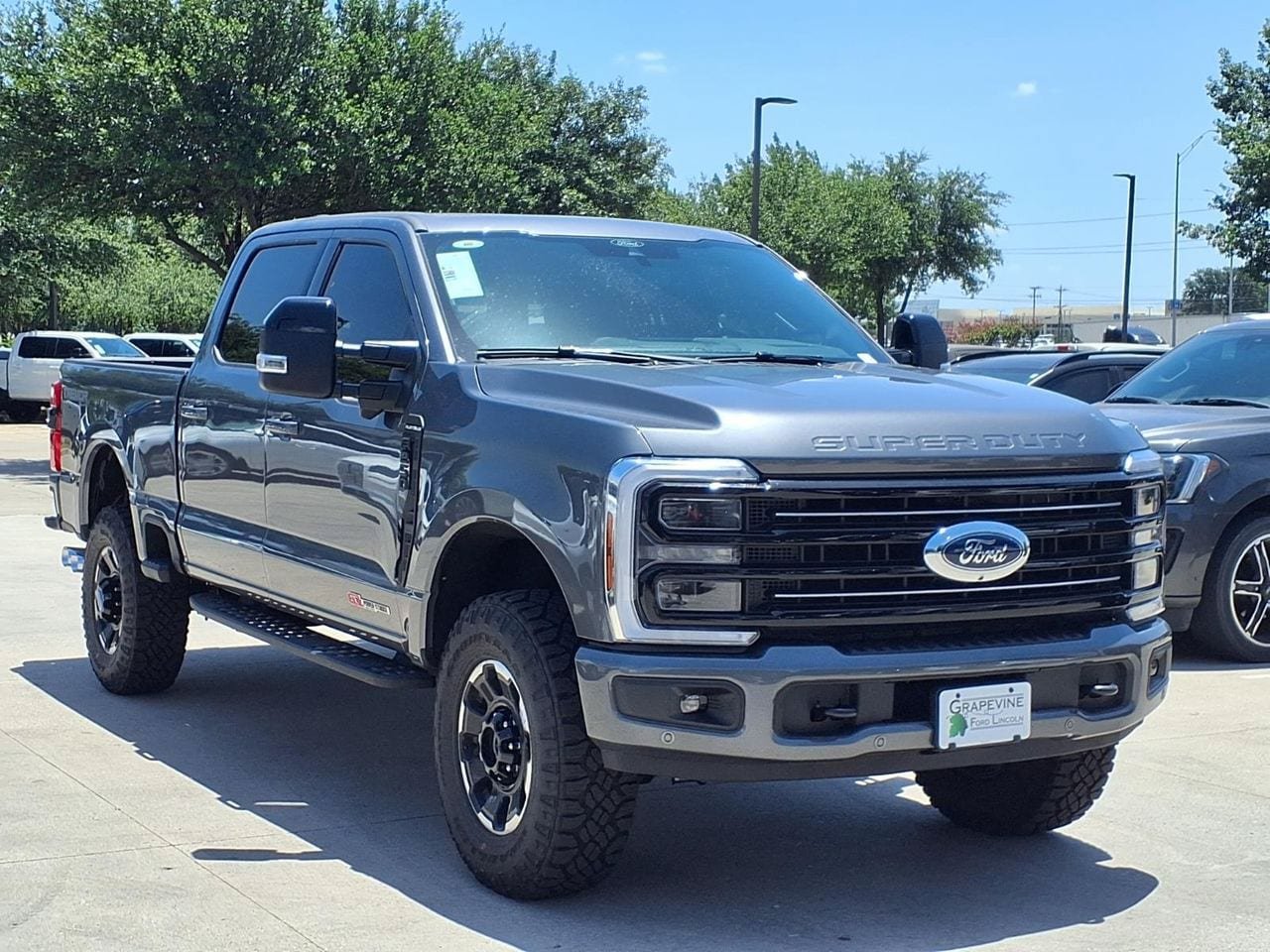 New 2026 Ford F250 Platinum w/ Tremor Off-Road Package AWD/4WD image 3