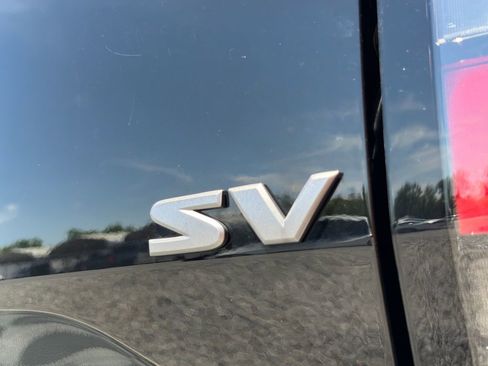 Used 2023 Nissan Frontier SV w/ SV Convenience Package RWD image 17