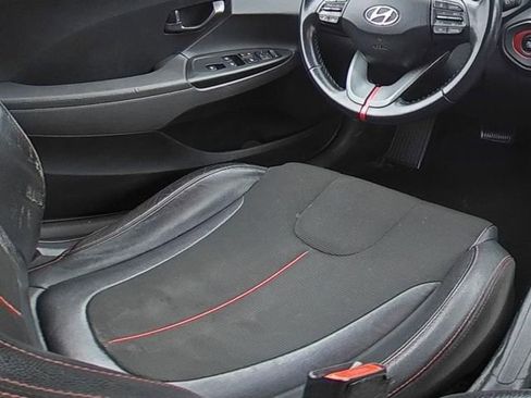 Used 2020 Hyundai Veloster 2.0 Premium FWD image 18