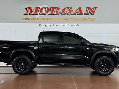 Used 2024 Chevrolet Colorado Trail Boss w/ Advanced Trailering Package image 2