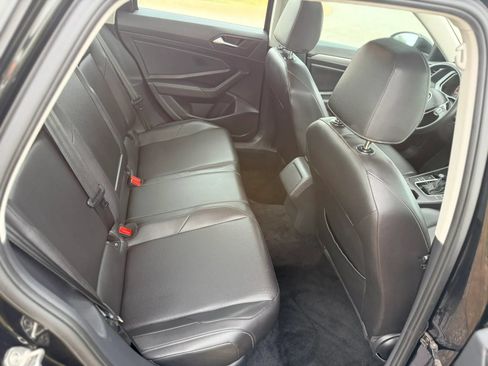 Used 2020 Volkswagen Jetta SE FWD image 28