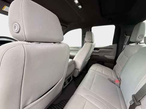 Used 2022 Chevrolet Silverado 1500 LT RWD image 19