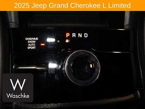 Used 2025 Jeep Grand Cherokee L Limited w/ Trailer Tow Package image 34