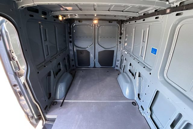 Used 2024 Mercedes-Benz Sprinter 2500 w/ Acoustic Package image 34